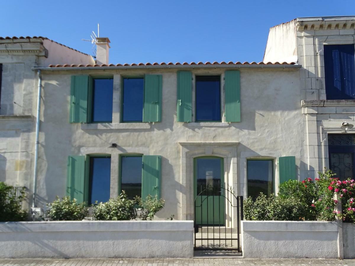 La Maison De Gaston Le Port des Barques Bagian luar foto